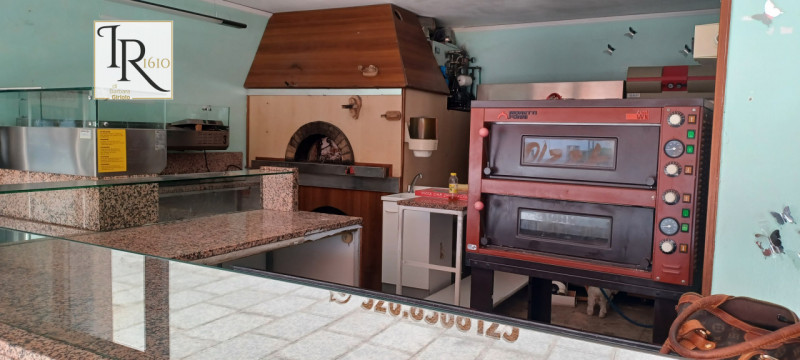 Immagine 3 di Palazzo in vendita  a Trecenta