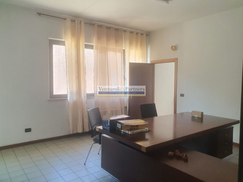 Immagine 6 di Capannone industriale in affitto  in Via industriale a Prevalle