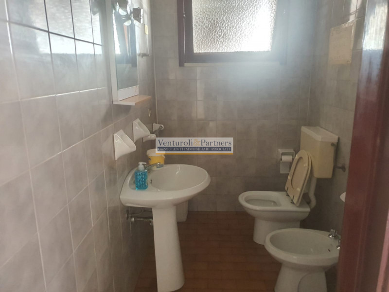 Immagine 8 di Capannone industriale in affitto  in Via industriale a Prevalle