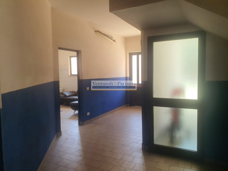 Immagine 12 di Capannone industriale in affitto  in Via industriale a Prevalle