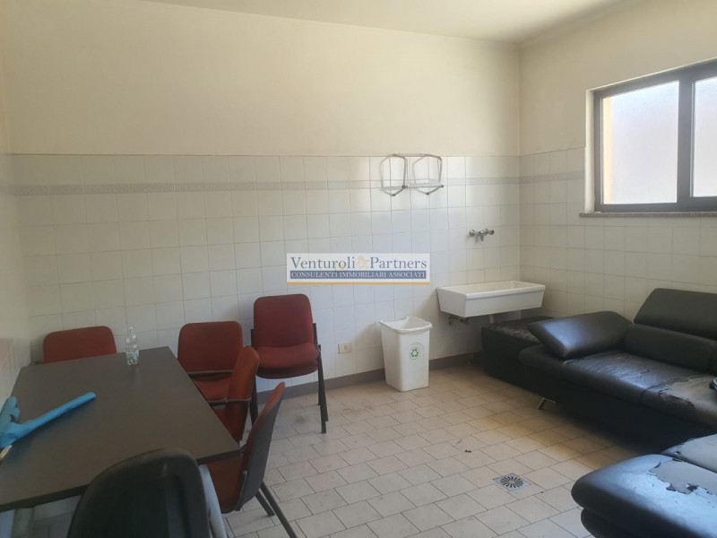 Immagine 13 di Capannone industriale in affitto  in Via industriale a Prevalle