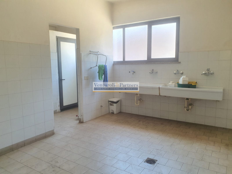 Immagine 14 di Capannone industriale in affitto  in Via industriale a Prevalle