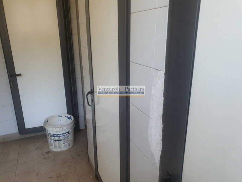 Immagine 16 di Capannone industriale in affitto  in Via industriale a Prevalle