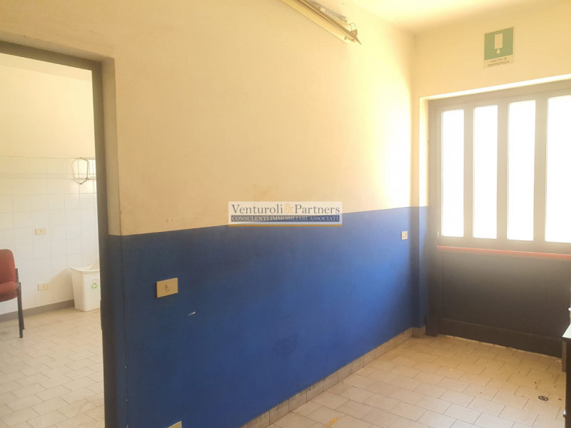 Immagine 17 di Capannone industriale in affitto  in Via industriale a Prevalle