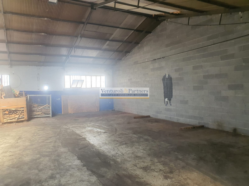 Immagine 21 di Capannone industriale in affitto  in Via industriale a Prevalle