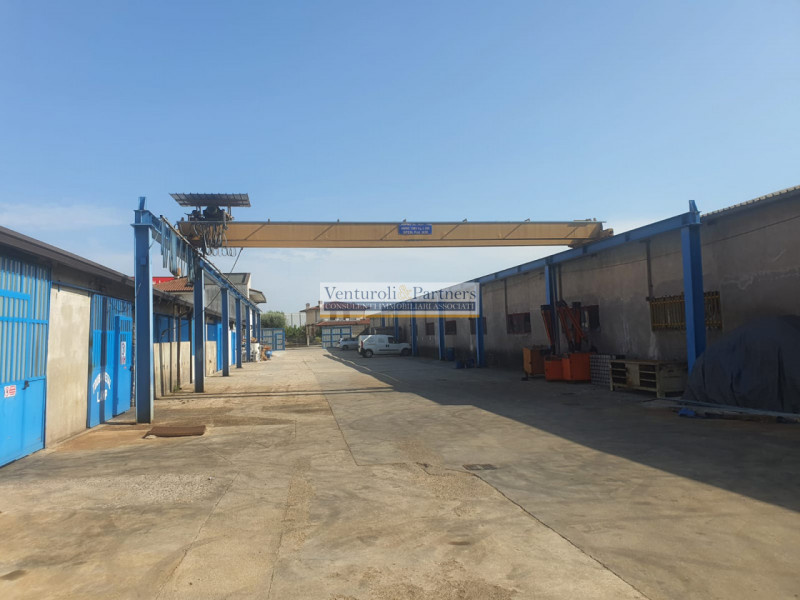 Immagine 28 di Capannone industriale in affitto  in Via industriale a Prevalle
