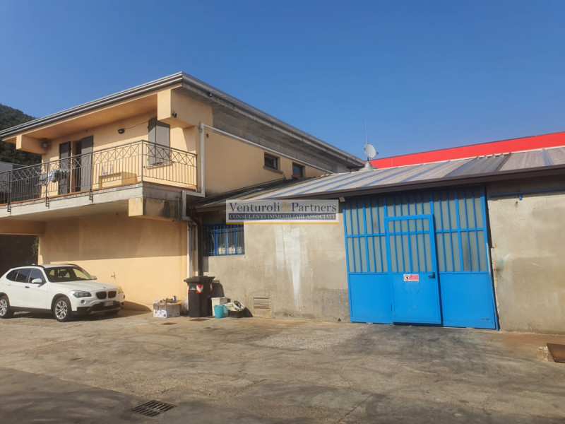 Immagine 29 di Capannone industriale in affitto  in Via industriale a Prevalle