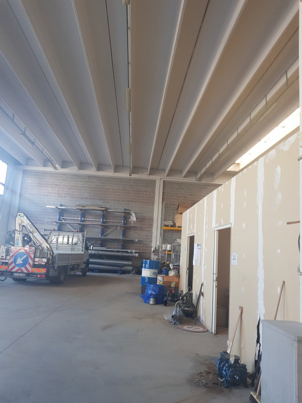 Immagine 4 di Capannone industriale in vendita  in Via Cavour a Este