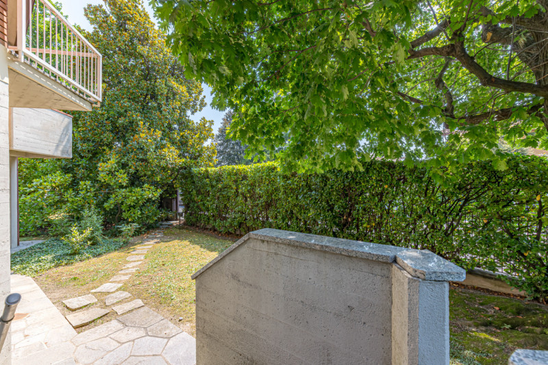 Immagine 11 di Casa bifamiliare in vendita  in Via appiani 1 a Merone