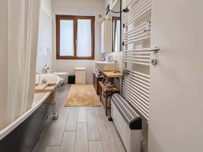 Immagine 8 di Appartamento in vendita  in Via Galileo Galilei a Sant'ambrogio Di Valpolicella