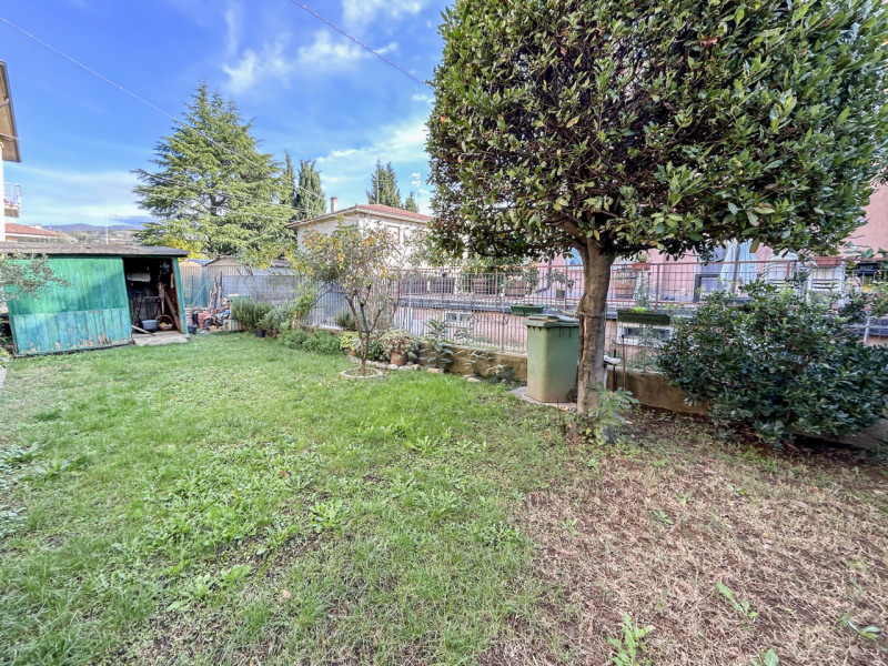 Immagine 22 di Appartamento in vendita  in Via Galileo Galilei a Sant'ambrogio Di Valpolicella