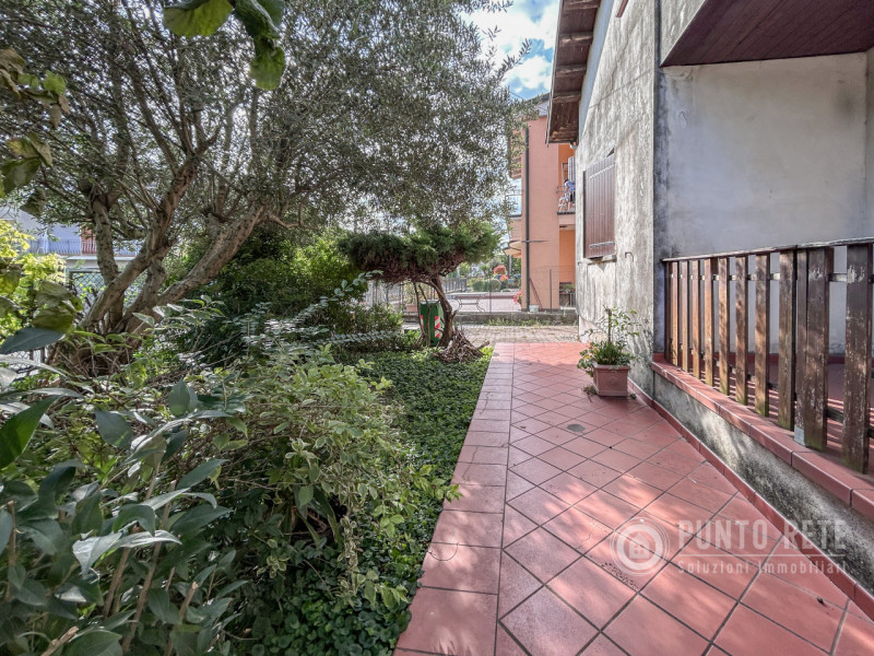 Immagine 3 di Casa indipendente in vendita  in Via Catene a Palu'