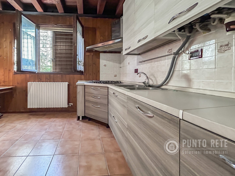 Immagine 9 di Casa indipendente in vendita  in Via Catene a Palu'