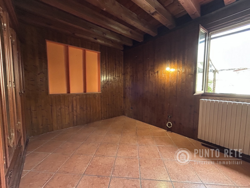 Immagine 12 di Casa indipendente in vendita  in Via Catene a Palu'