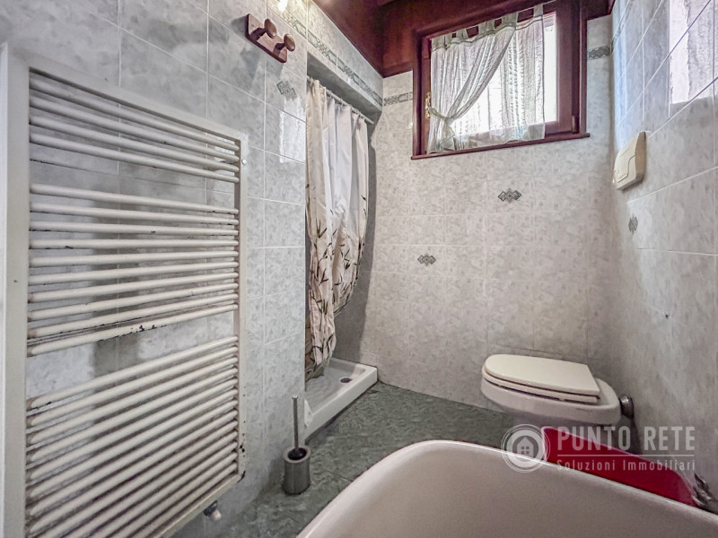 Immagine 17 di Casa indipendente in vendita  in Via Catene a Palu'