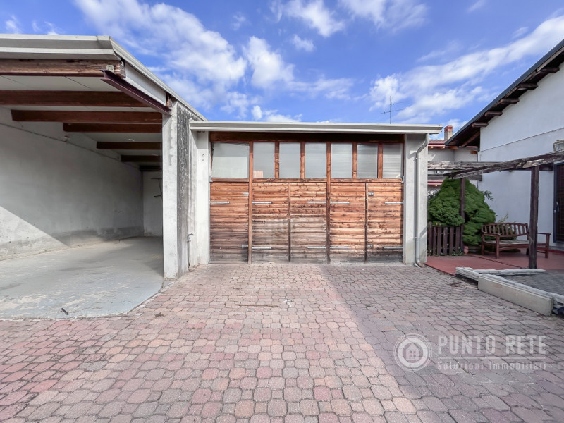 Immagine 26 di Casa indipendente in vendita  in Via Catene a Palu'