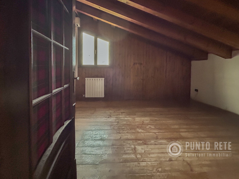 Immagine 28 di Casa indipendente in vendita  in Via Catene a Palu'