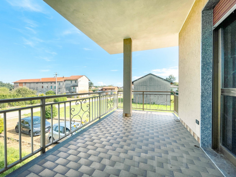 Immagine 6 di Casa indipendente in vendita  in località croce n 20 a Fontaneto D'agogna