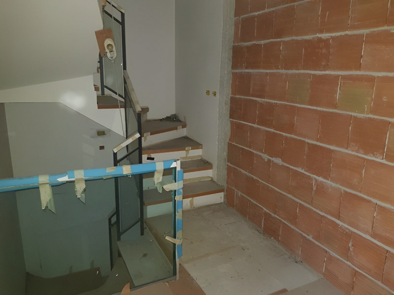 Immagine 7 di Magazzino in vendita  in via patrono d'Italia snc a Assisi