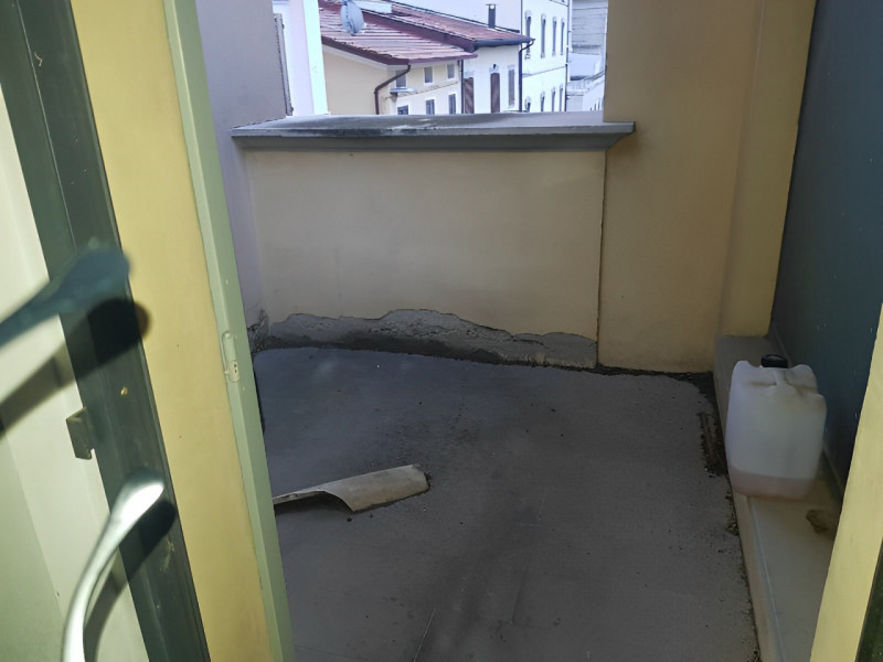 Immagine 12 di Magazzino in vendita  in via patrono d'Italia snc a Assisi