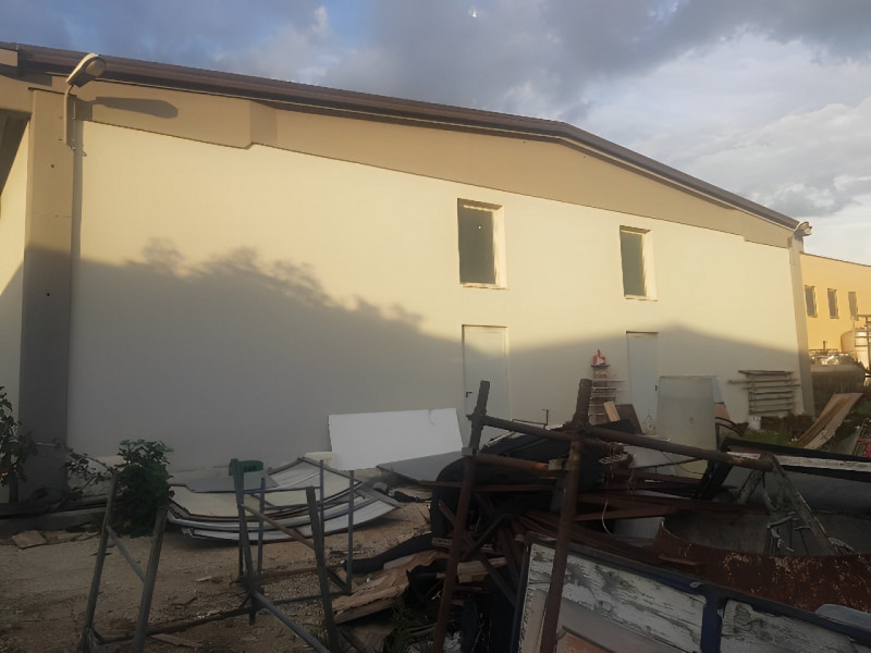 Immagine 14 di Magazzino in vendita  in via patrono d'Italia snc a Assisi