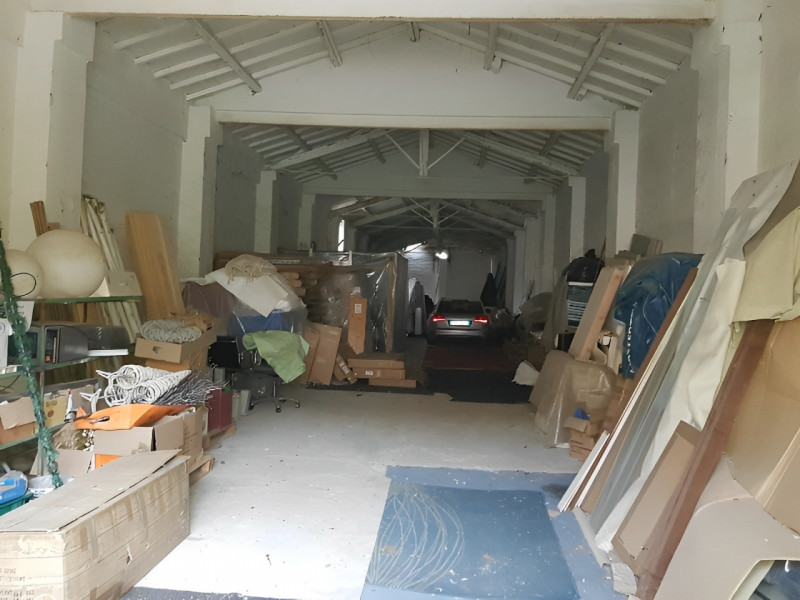 Immagine 22 di Magazzino in vendita  in via patrono d'Italia snc a Assisi