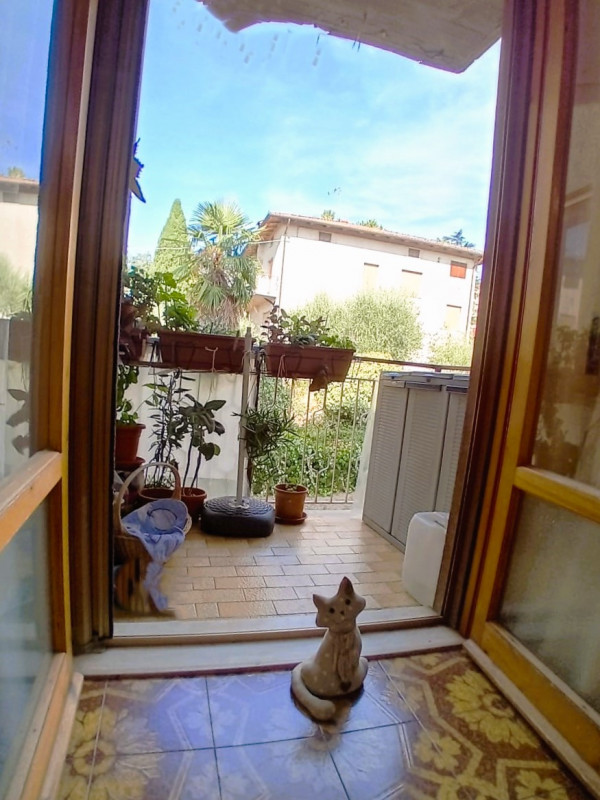 Immagine 3 di Appartamento in vendita  in via Roma a Tuoro Sul Trasimeno