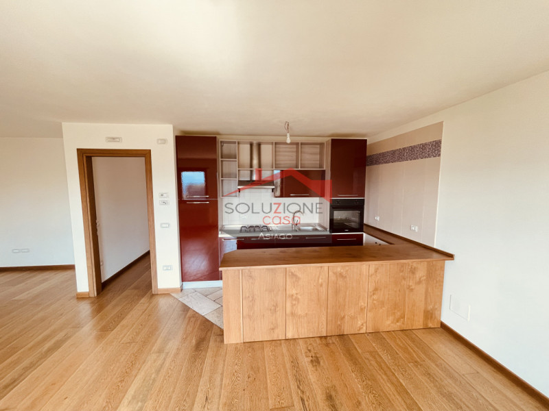 Immagine 3 di Appartamento in vendita  a Roana