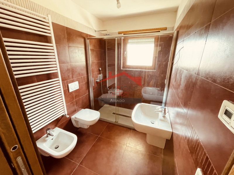 Immagine 7 di Appartamento in vendita  a Roana