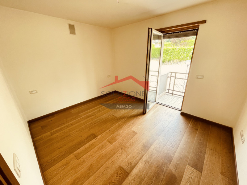 Immagine 10 di Appartamento in vendita  a Roana