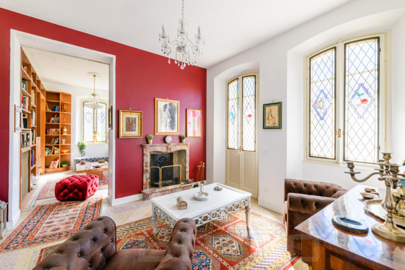 Immagine 5 di Villa in vendita  in Via Camillo Benso Conte di Cavour 40 a Castelletto Sopra Ticino