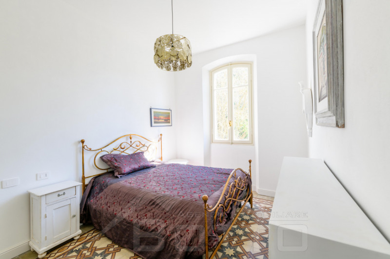 Immagine 30 di Villa in vendita  in Via Camillo Benso Conte di Cavour 40 a Castelletto Sopra Ticino