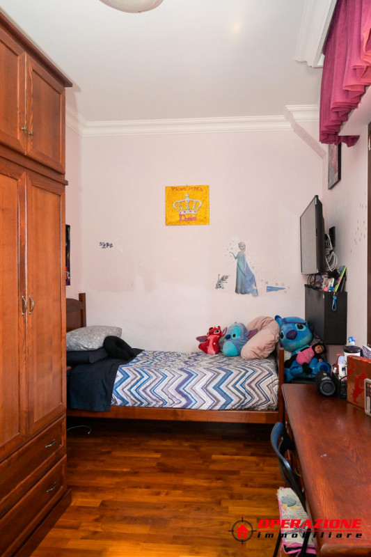 Immagine 27 di Villa in vendita  in via alfonso gallo a Roma