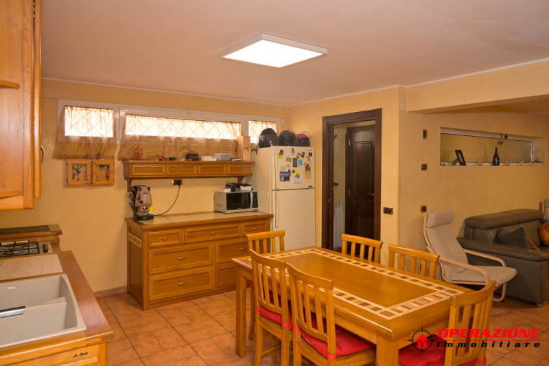 Immagine 52 di Villa in vendita  in via alfonso gallo a Roma