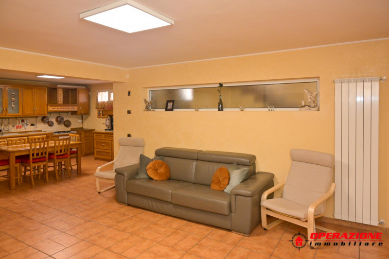 Immagine 53 di Villa in vendita  in via alfonso gallo a Roma