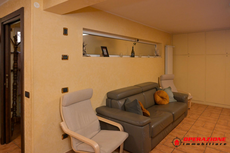 Immagine 56 di Villa in vendita  in via alfonso gallo a Roma