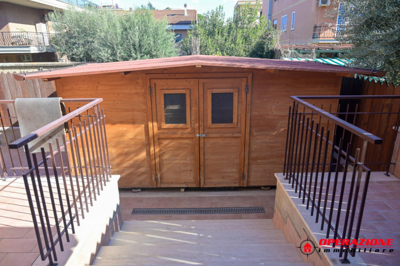 Immagine 61 di Villa in vendita  in via alfonso gallo a Roma