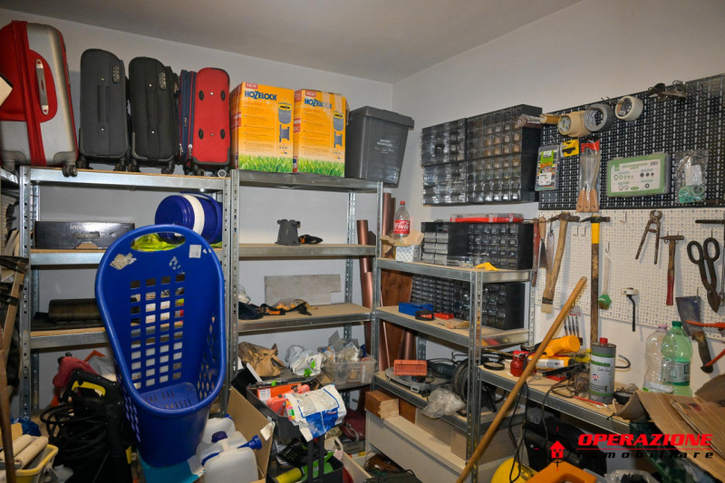 Immagine 72 di Villa in vendita  in via alfonso gallo a Roma