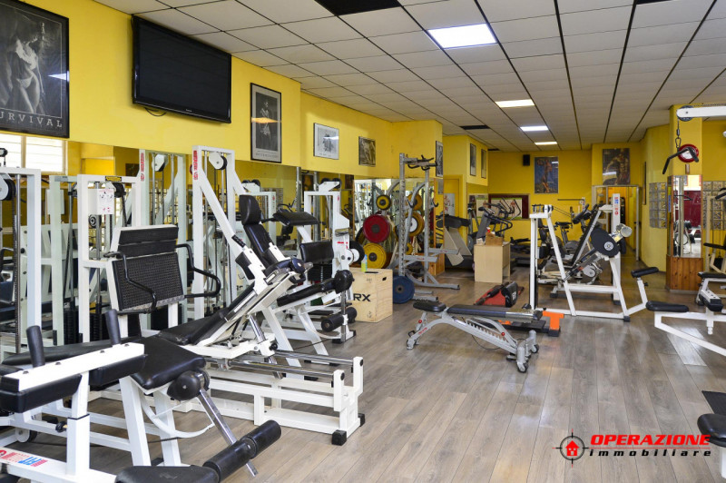 Immagine 6 di Attività commerciale in vendita  in via tommaso zigliara a Roma