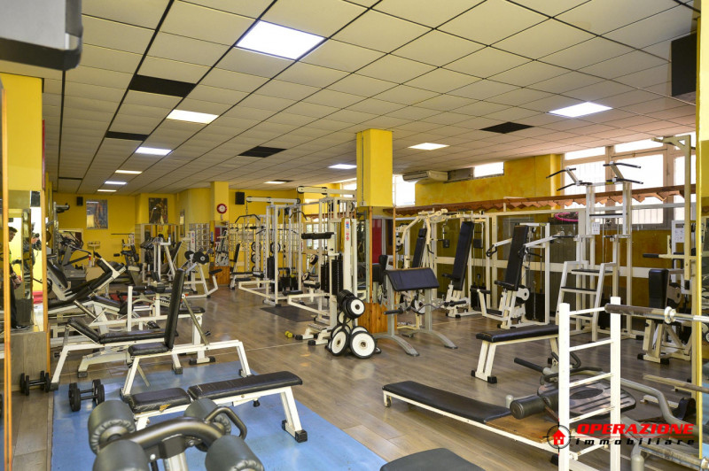 Immagine 7 di Attività commerciale in vendita  in via tommaso zigliara a Roma