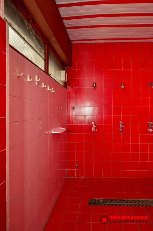 Immagine 15 di Attività commerciale in vendita  in via tommaso zigliara a Roma