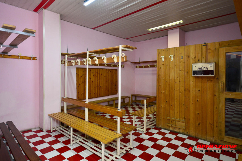 Immagine 17 di Attività commerciale in vendita  in via tommaso zigliara a Roma