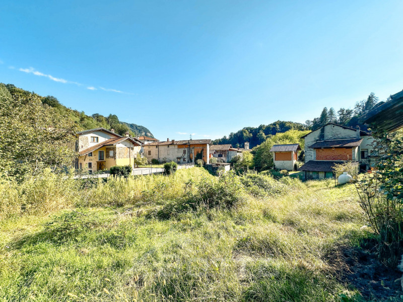 Immagine 19 di Villetta a schiera in vendita  in Frazione plello 107/b a Borgosesia