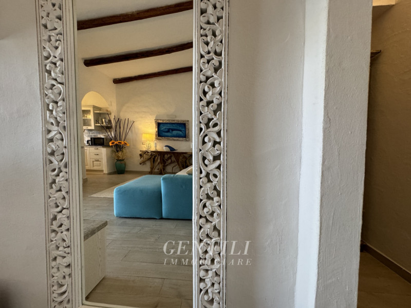 Immagine 5 di Villetta a schiera in vendita  a Arzachena