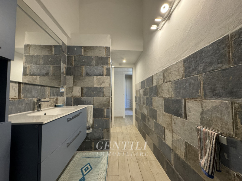 Immagine 22 di Villetta a schiera in vendita  a Arzachena