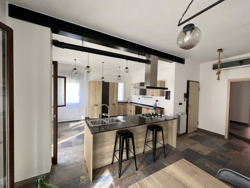 Immagine 2 di Appartamento in vendita  in Piazzale Italia a Chioggia