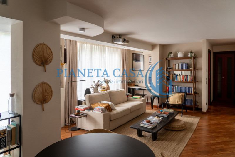Immagine 4 di Appartamento in vendita  in via Mac Mahon 45 a Milano