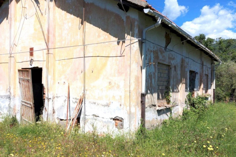 Immagine 9 di Terreno in vendita  in Strada Provinciale 45, N. snc a Pietrabruna