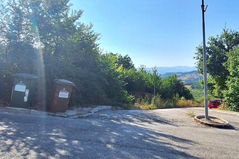 Immagine 4 di Terreno in vendita  in Strada Provinciale 45, N. snc a Pietrabruna