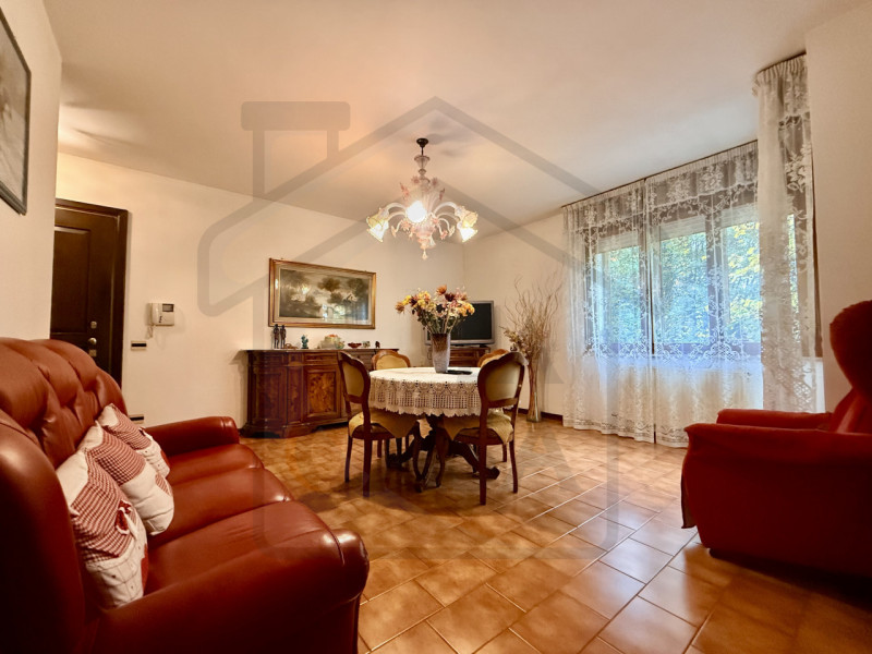 Immagine 1 di Appartamento in vendita  in Via Marcello Benedetto a Abano Terme